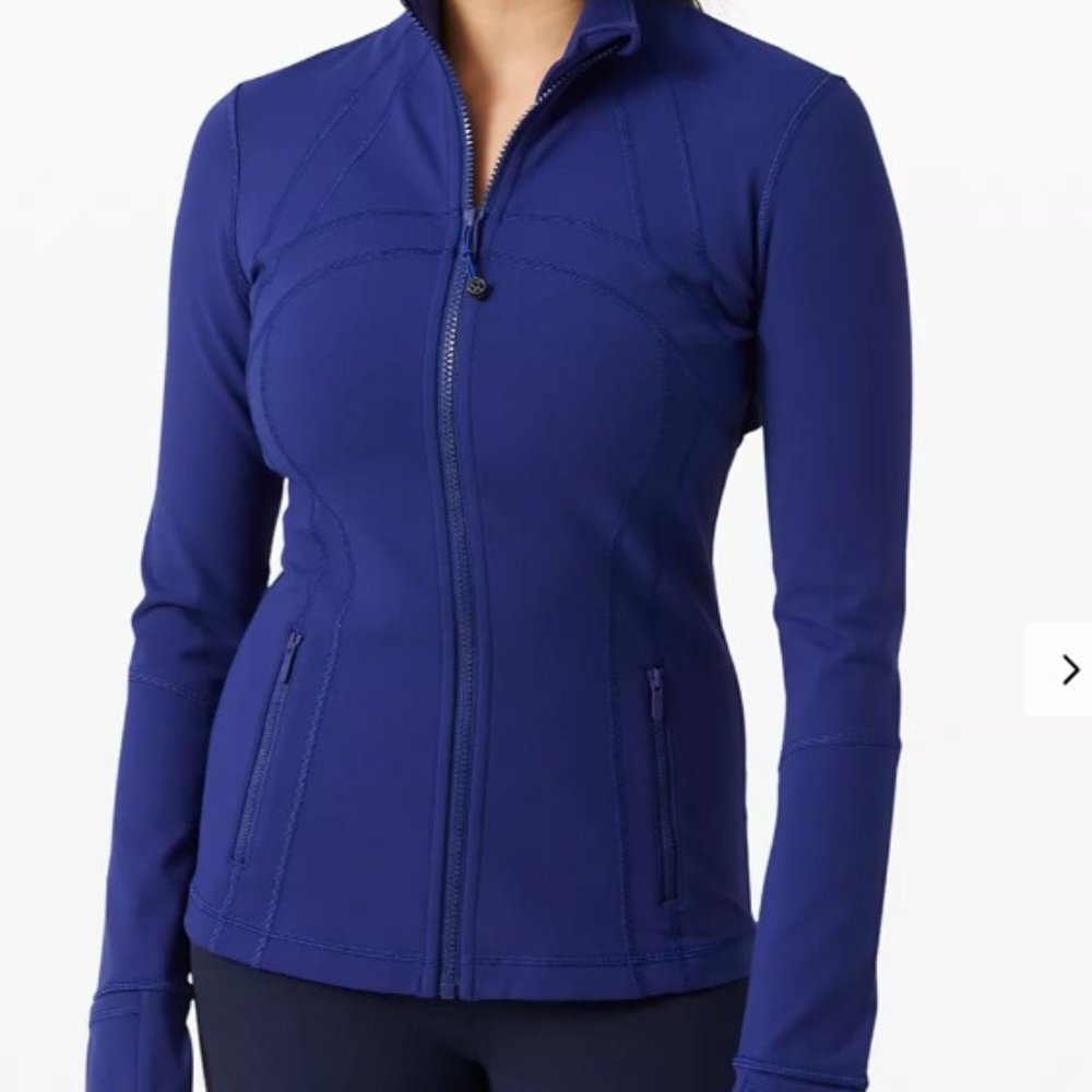 LAVENDER lulu lemon size 2 "define jacket" in luon